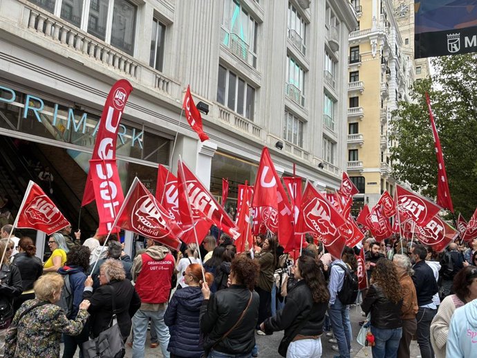 Convocatoria de trabajadores del textil en contra del convenio de ARTE