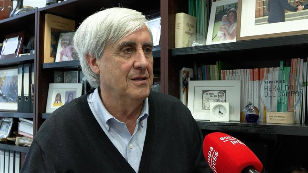 Archivo - El catedrático emérito de Sanidad Animal de la Universidad de Zaragoza (Unizar), Juan José Badiola.