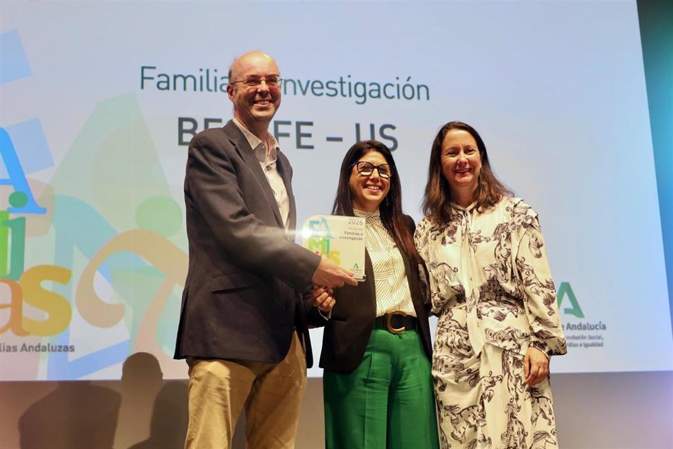 El equipo BESAFE-US, del grupo de investigación IASED de la Universidad de Sevilla en los premios 'Familias Andaluzas 2026'