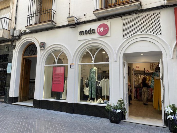 La tienda de 'Moda re-' abierta en Córdoba.