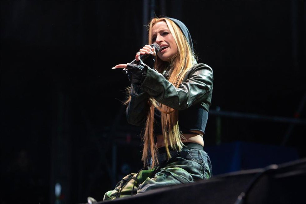 Archivo - La cantante Belén Aguilera actúa en la Pradera de San Isidro con motivo de las fiestas patronales, a 14 de mayo de 2023, en Madrid (España). 