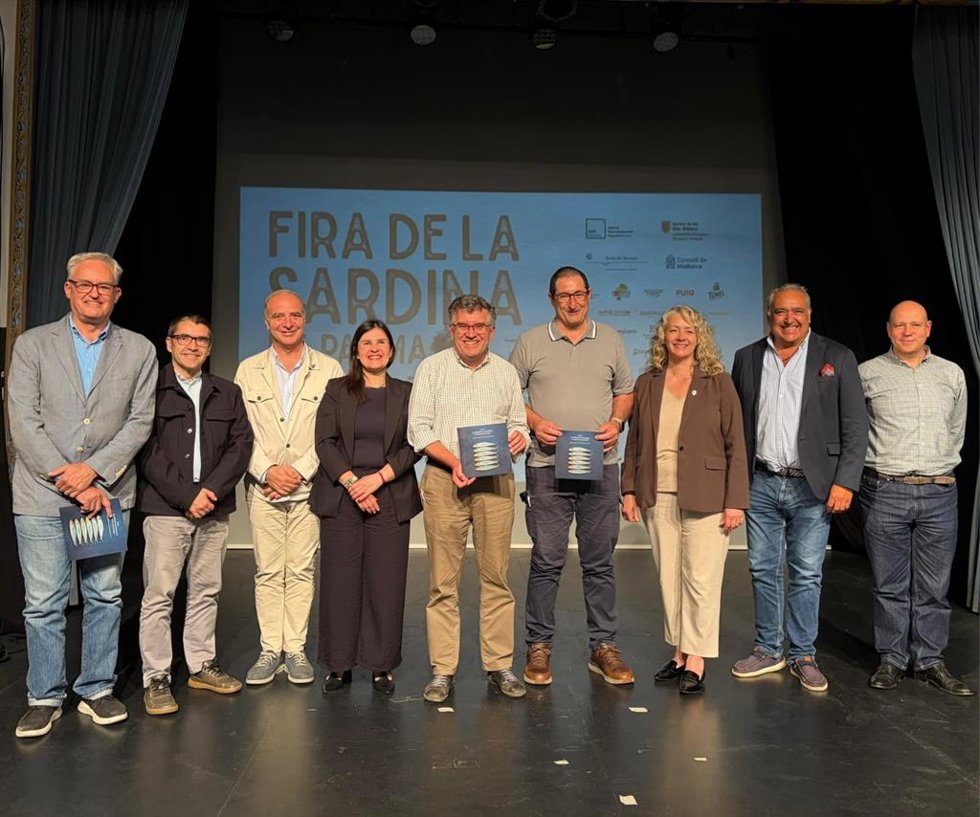 Un recetario y un documental buscan poner en valor la sardina mallorquina y fomentar su consumo