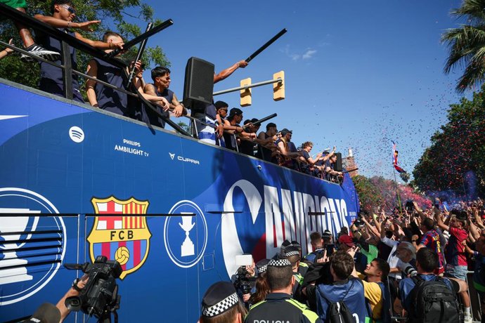 Rúa de campeones del FC Barcelona para celebrar los títulos de Liga y Supercopa en la temporada 2025/26