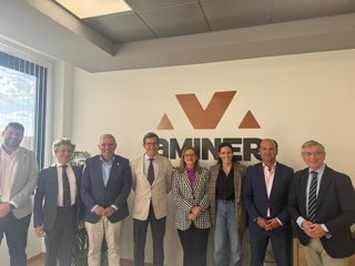 El candidato número dos del PP por Sevilla, Jorge Paradela, durante la reunión con la Asociación de Empresas Investigadoras, Extractoras, Transformadoras Minero Metalúrgicas, Auxiliares y de Servicios (Aminer).