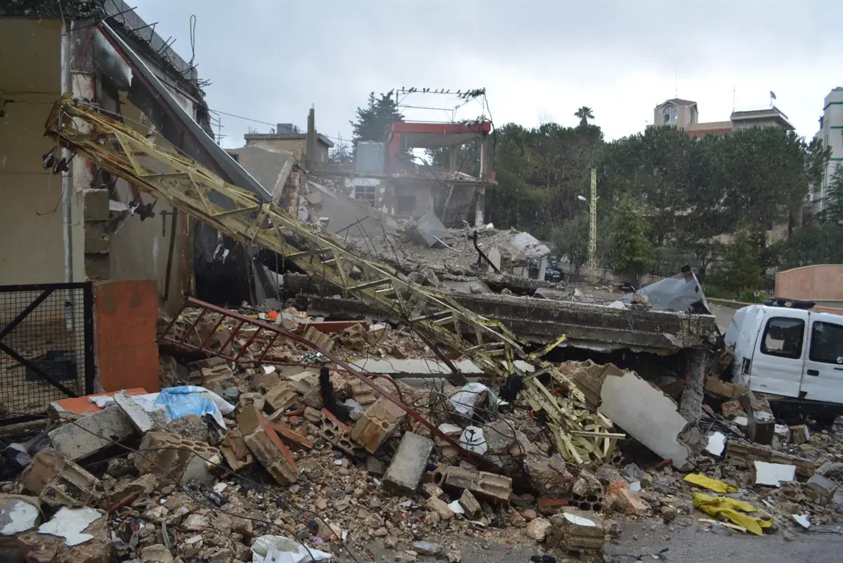 Edificios destruidos por ataques aéreos israelíes en el oeste del valle de la Bekaa, en el este de Líbano.