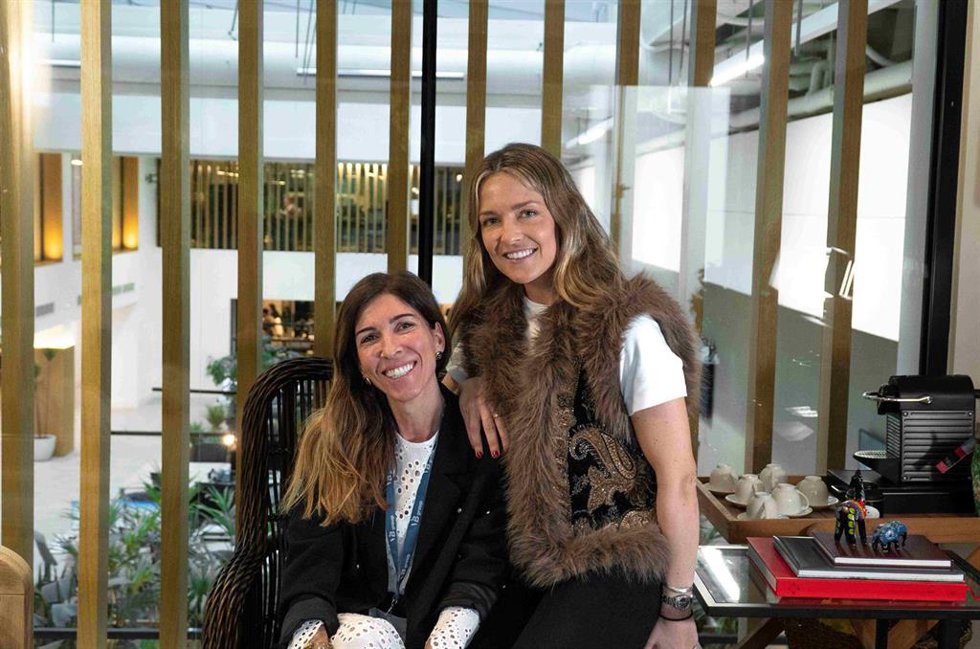 De izquierda a derecha: Isabel Alonso Góngora, Managing Director de Godwana Experiences, y Cristina Rodríguez Chaverri, Directora de Godwana Experiences.