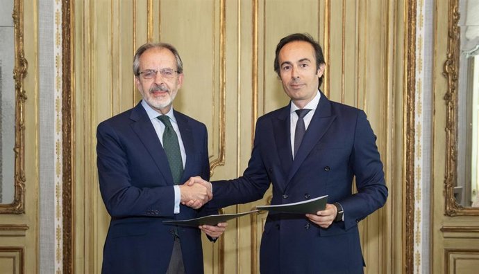 El consejero delegado de Banca March, José Luis Acea (izqueirda), y el consejero delegado de Generali, Carlos Escudero.