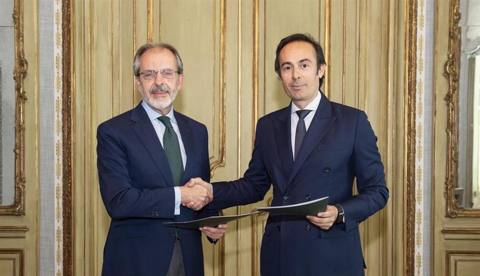 El consejero delegado de Banca March, José Luis Acea (izqueirda), y el consejero delegado de Generali, Carlos Escudero.