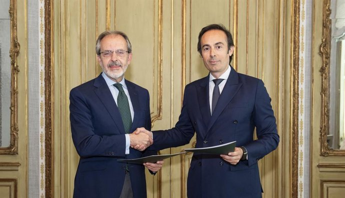 El consejero delegado de Banca March, José Luis Acea (izqueirda), y el consejero delegado de Generali, Carlos Escudero.