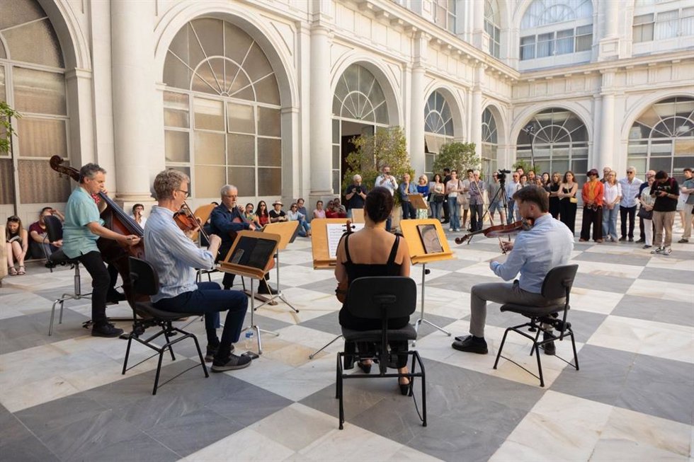 Concierto de música de cámara en uno de los patios del Rectorado.