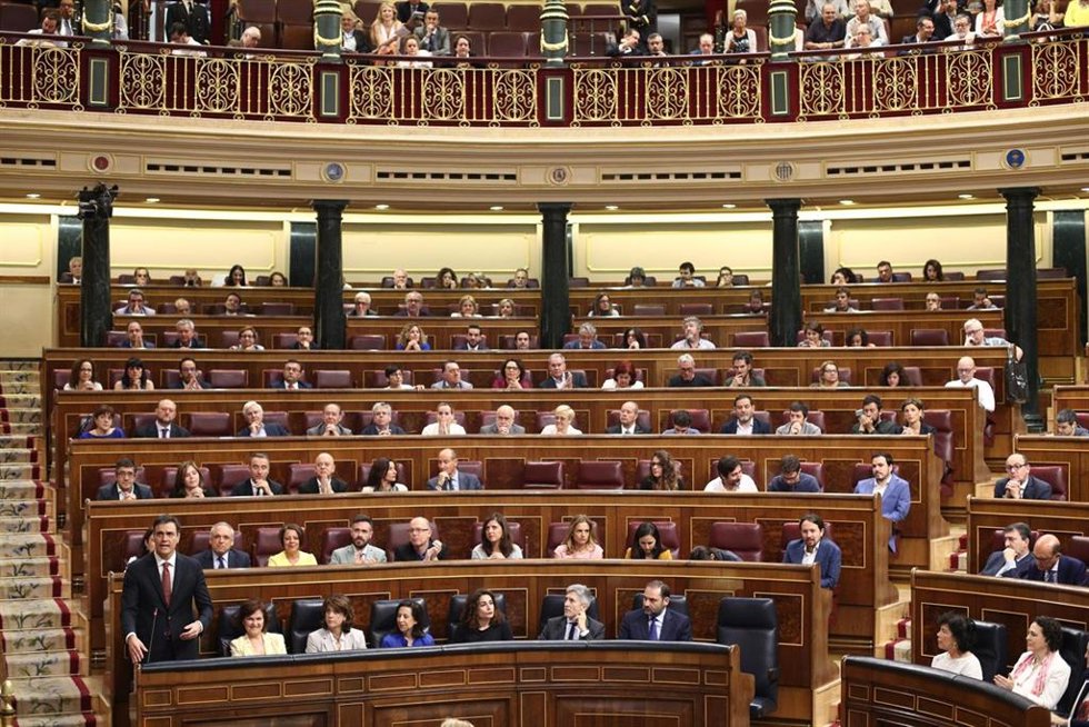 Archivo - Plano general de la bancada del PSOE