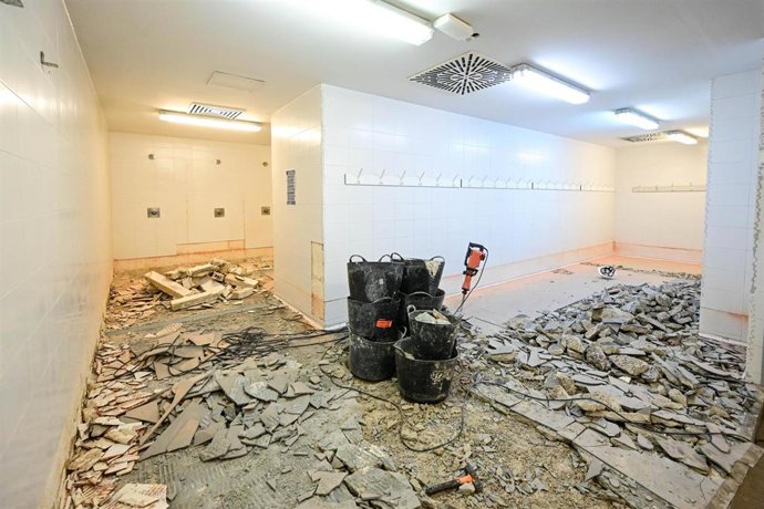 Obras en un vestuario de Son Moix