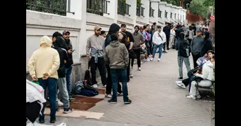España tiene una "limitada capacidad" de retener a los migrantes: en los últimos 20 años se han ido la mitad