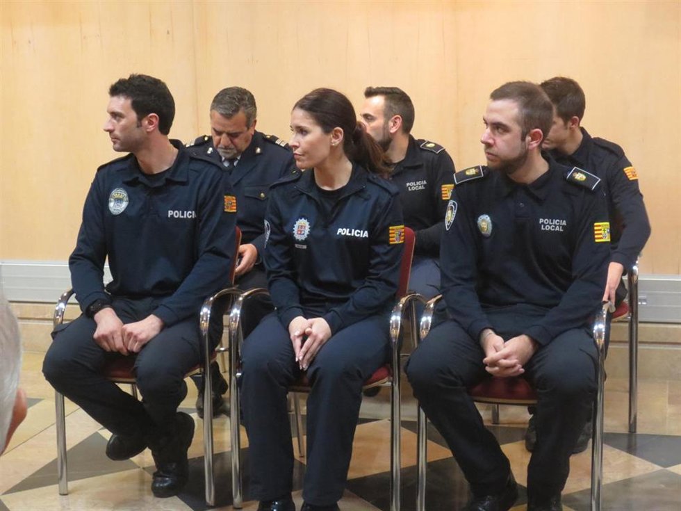 Agentes de Policía Local.