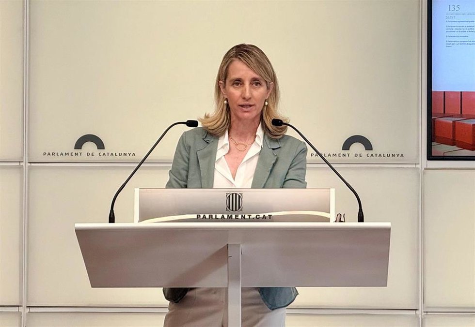 La directora de la Fundació Catalunya Cultura, Maite Esteve, en rueda de prensa.