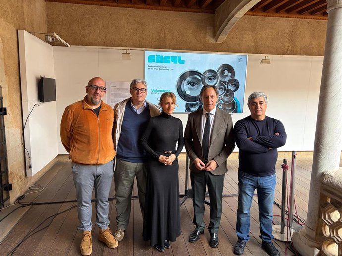 De izquierda a derecha: Ajenjo, De Prada, Mar Sancho, Carlos García Carbayo y González
