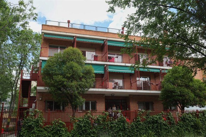 Exterior do Centro de Emergência e Atendimento Integral 24 horas (CEDIA), em 12 de maio de 2026, em Madri (Espanha). A visita, organizada pelo Arcebispado de Madri no âmbito da visita que o Papa realizará em junho, tem como objetivo mostrar ao