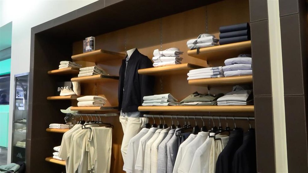 Expositor de tienda de moda