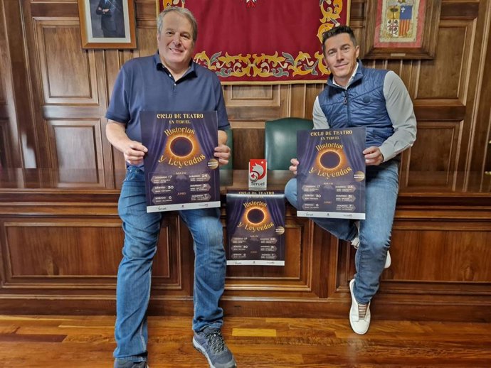 El Ayuntamiento de Teruel y el grupo Albishara han presentado una nueva edición del ciclo de teatro Historias y Leyendas, una iniciativa cultural que recorrerá durante los meses de mayo y junio los diez barrios rurales de la capital turolense