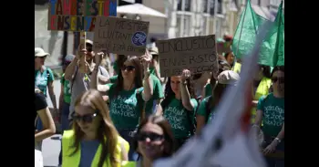 STEPV espera la telefonada d'Educació i una oferta al professorat: "Si no, la vaga indefinida continua"