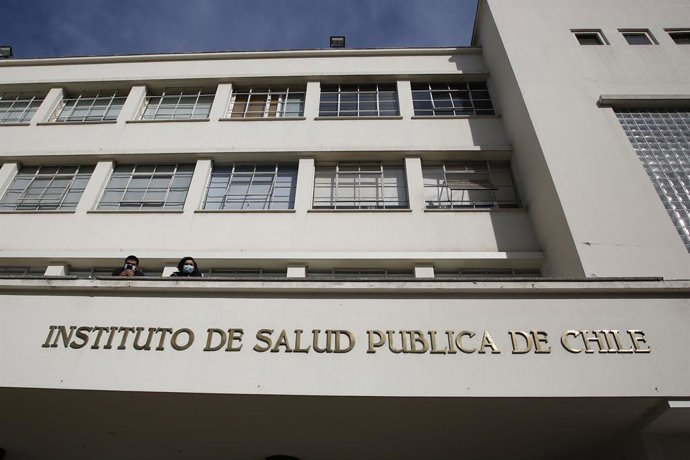 Santiago, 21 de julio  El director del Instituto de Salud Publica (ISP) Heriberto García, informa la autorización de la vacuna Sputnik V para combatir la pandemia de Coronavirus.  Marcelo Hernandez/Aton Chile