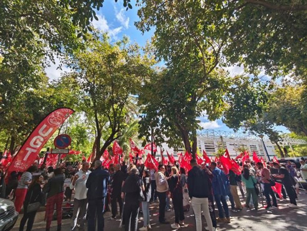 UGT Andalucía culpa a la Consejería de Empleo de dejarlos fuera de la formación sindical destinada a delegados.