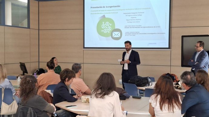 Un momento de la jornada final del programa de emprendimiento educativo 'Emprende y Comparte II' celebrado en Puerto Real (Cádiz)