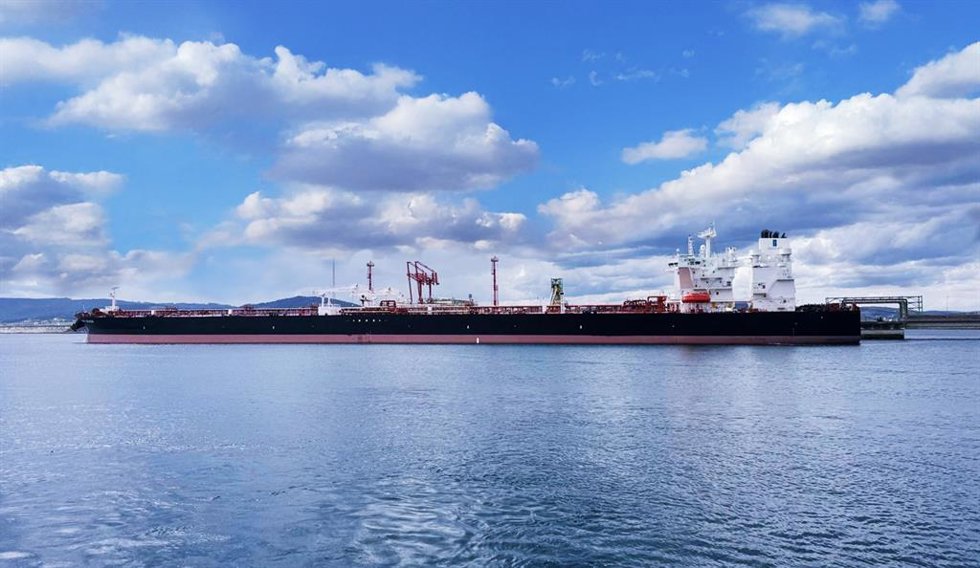 Repsol recibe la llegada a España del primer petrolero de Venezuela como pago por el gas que produce en el país