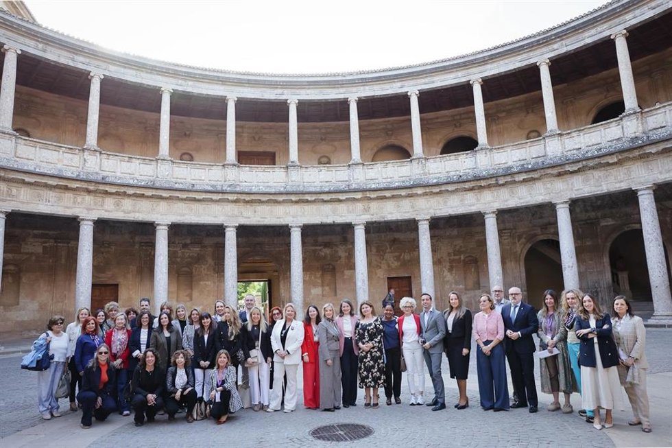 Inauguración de las jornadas formativas de fiscales en la especialización de violencia de género sobre las mujeres celebradas en el Palacio de Carlos V de la Alhambra.