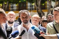 Abascal asegura que Vox "está más cerca" de las víctimas que los políticos que "empiezan lutos y no dan soluciones"