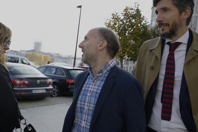 Archivo - El alcalde de Ourense, Gonzalo Pérez Jácome, a su llegada al edificio de los Juzgados de Ourense