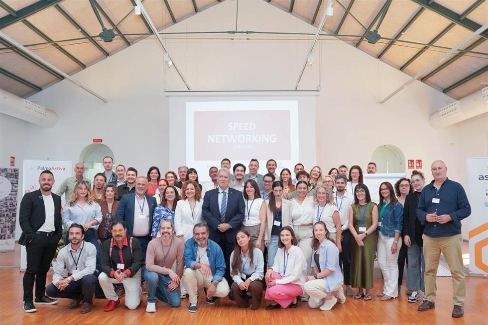Medio centenar de emprendedores y autónomos asisten en Palma a un acto para mejorar su red de contactos