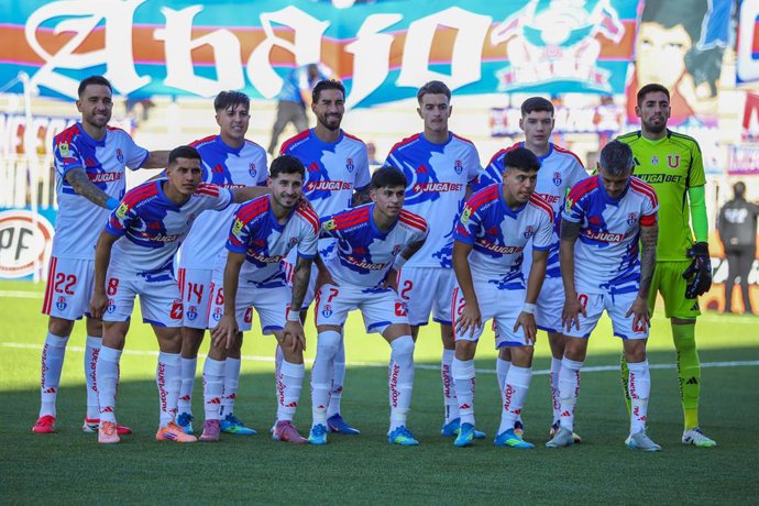 Futbol, Union La Calera vs Universidad de Chile Fecha 5, Copa de la Liga 2026 El equipo de Universidad de Chile, es fotografiado, durante el partido de Copa de la Liga disputado en el estadio Nicolas Chahuan de La Calera, Chile. 10/05/2026 Manuel