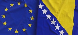Banderas de la Unión Europa y de Bosnia y Herzegovina