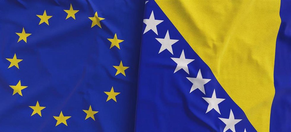 Banderas de la Unión Europa y de Bosnia y Herzegovina