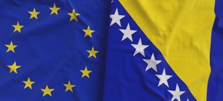 Banderas de la Unión Europa y de Bosnia y Herzegovina
