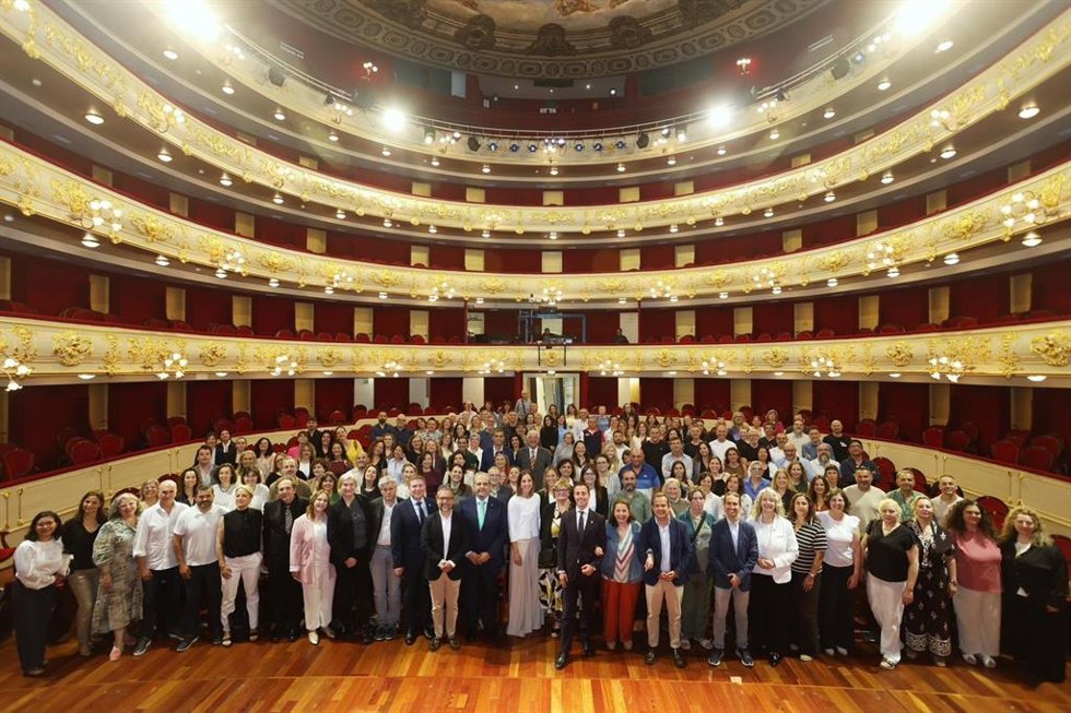 Un total de 575 funcionarios del Consell toman posesión este martes tras superar el proceso de estabilización.