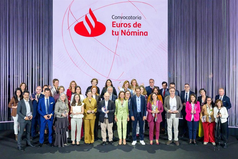 Banco Santander reparte más de 620.000 euros entre 17 ONG a través del programa “Euros de tu Nómina”    
