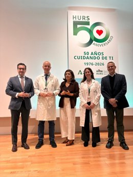 Autoridades en la inauguración del encuentro 'Cuidar es nuestra esencia, investigar nuestro avance'.