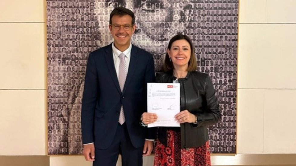Maribel García, portavoz adjunta del Grupo Socialista, y Amador Marqués, portavoz socialista de Deportes