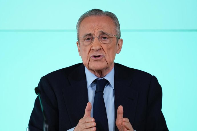 Florentino Pérez, presidente del Real Madrid, en rueda de prensa