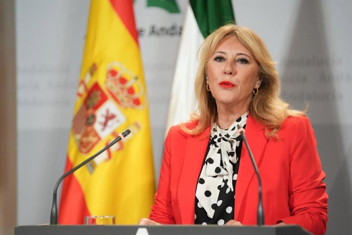 La consejera portavoz, Carolina España, en la rueda de prensa posterior al Consejo de Gobierno del 12 de mayo de 2026.