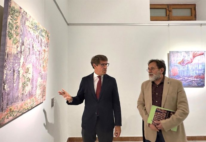 El artista Ramón Pérez Carrió presenta en la Diputación de Alicante 25 obras de su serie 'Alquimia'