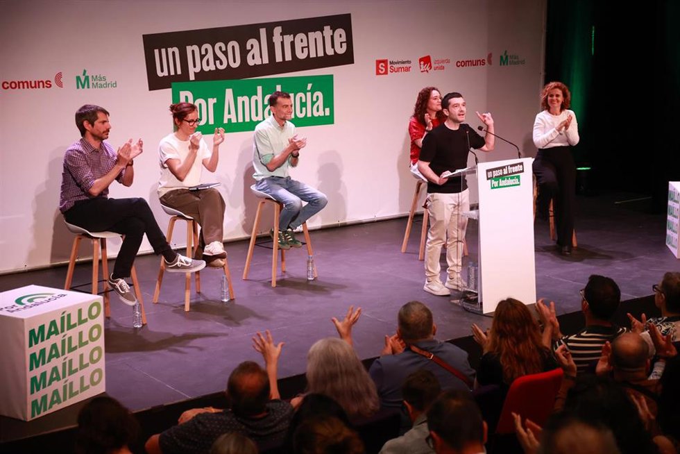 El ministro de Sociales, Consumo y Agenda 2030, Pablo Bustinduy, durante el encuentro 'Un paso al frente. Por Andalucía'  con la participación del candidato de la coalición Por Andalucía a la presidencia de la Junta, Antonio Maíllo. 