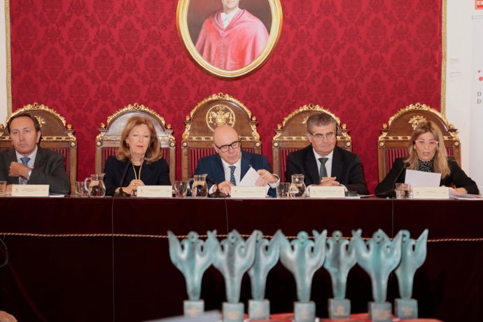 Acto de entrega de los vigésimo cuartos Premios del Consejo Social de la Universidad de Granada (UGR).