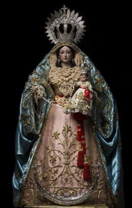 La Virgen del Rosario, patrona de la barriada de El Palo.