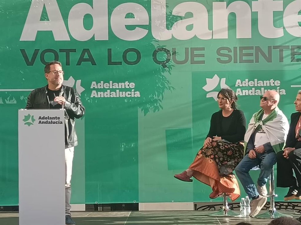 El candidato de Adelante Andalucía a la Presidencia de la Junta de Andalucía, José Ignacio García, durante un acto en Huelva.