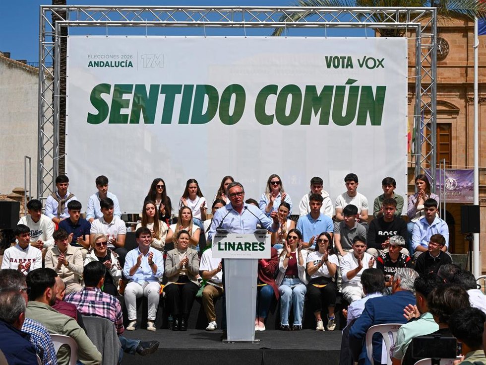 Imágenes del acto de campaña celebrado por Vox Andalucía en Linares.