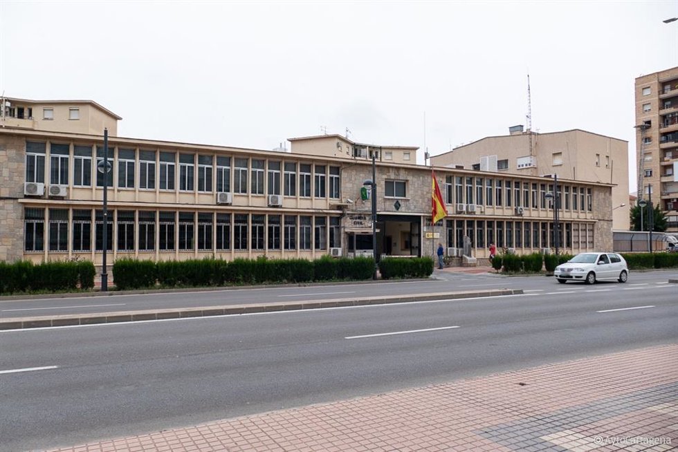 Archivo - Antiguo edificio del cuartel de la Guardia Civil de Cartagena (Archivo)
