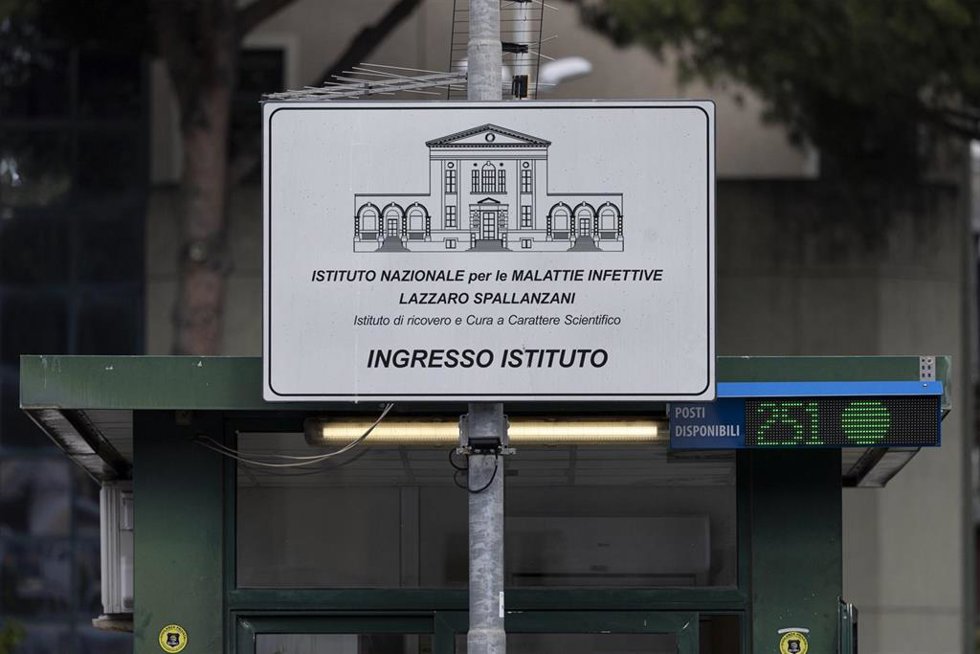 Entrada al Instituto Nacional para Enfermedades Infecciosas Lazzaro Spallanzani de Roma, Italia (archivo)